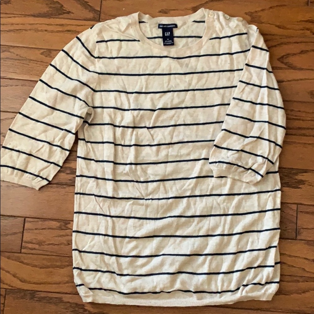 Gap Sweater